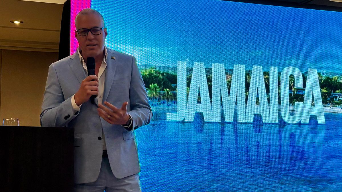 Philip Rose, subdirector de Turismo de Jamaica, durante la presentación de Jamaica en ECTU.