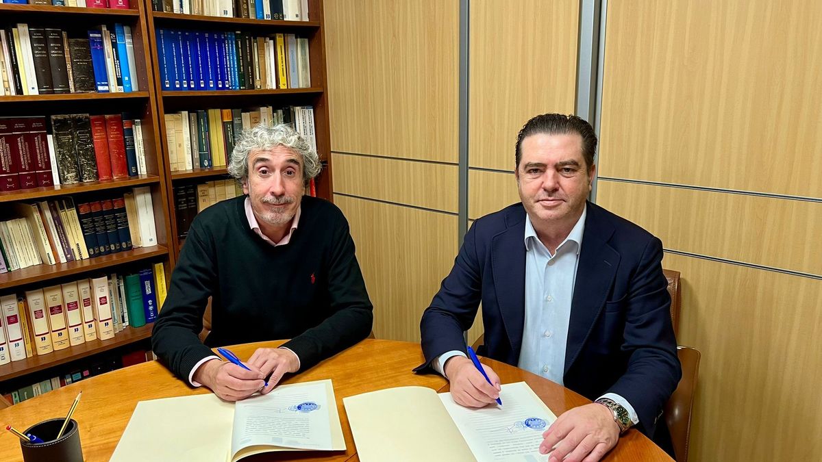 Jesús Pérez, director general de Yourttoo, y Emilio Rivas, director general de Jumbo Tours.