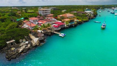 El ministro de turismo Niels Olsen presentó propuesta de regulación hotelera en Galápagos.&nbsp;