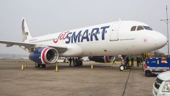 JetSMART cuenta con una flota de 54 aeronaves Airbus de los modelos A30 y A321.