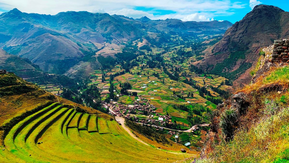 El Valle Sagrado ofrece una experiencia única para visitar Perú.