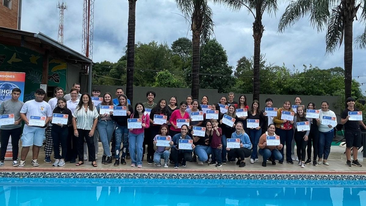 Empleados y empresarios en una capacitación de Fehgra en Misiones.