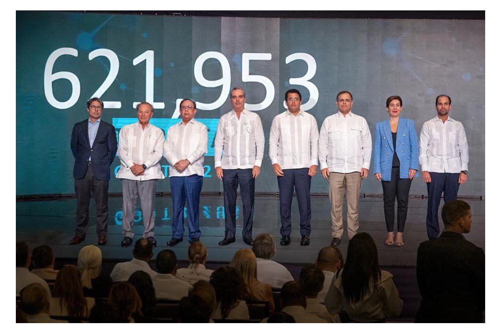 República Dominicana en su mejor momento turístico, en lo que va del año recibió 5.655.980 de turistas.