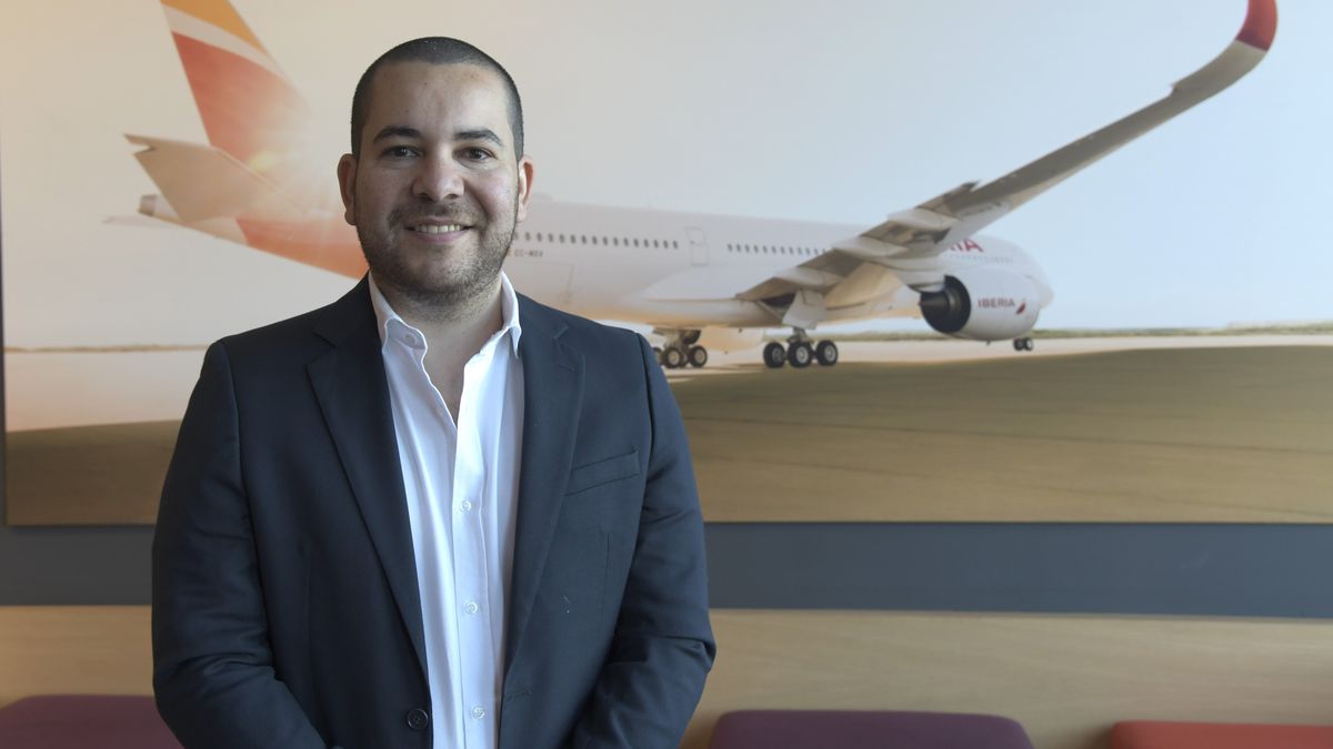 Roberto Daura es ingeniero comercial y se hizo cargo de las tres aerolíneas del grupo IAG que operan en el país desde febrero.