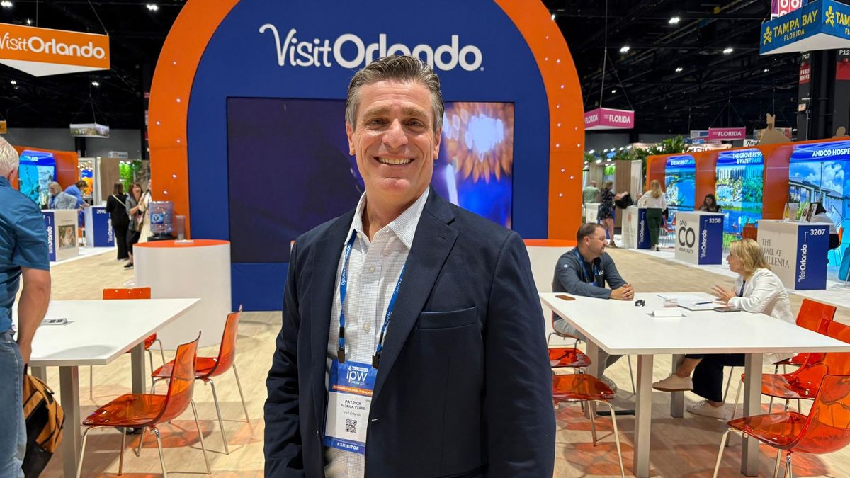 Patrick Yvars de Visit Orlando en IPW 2025.