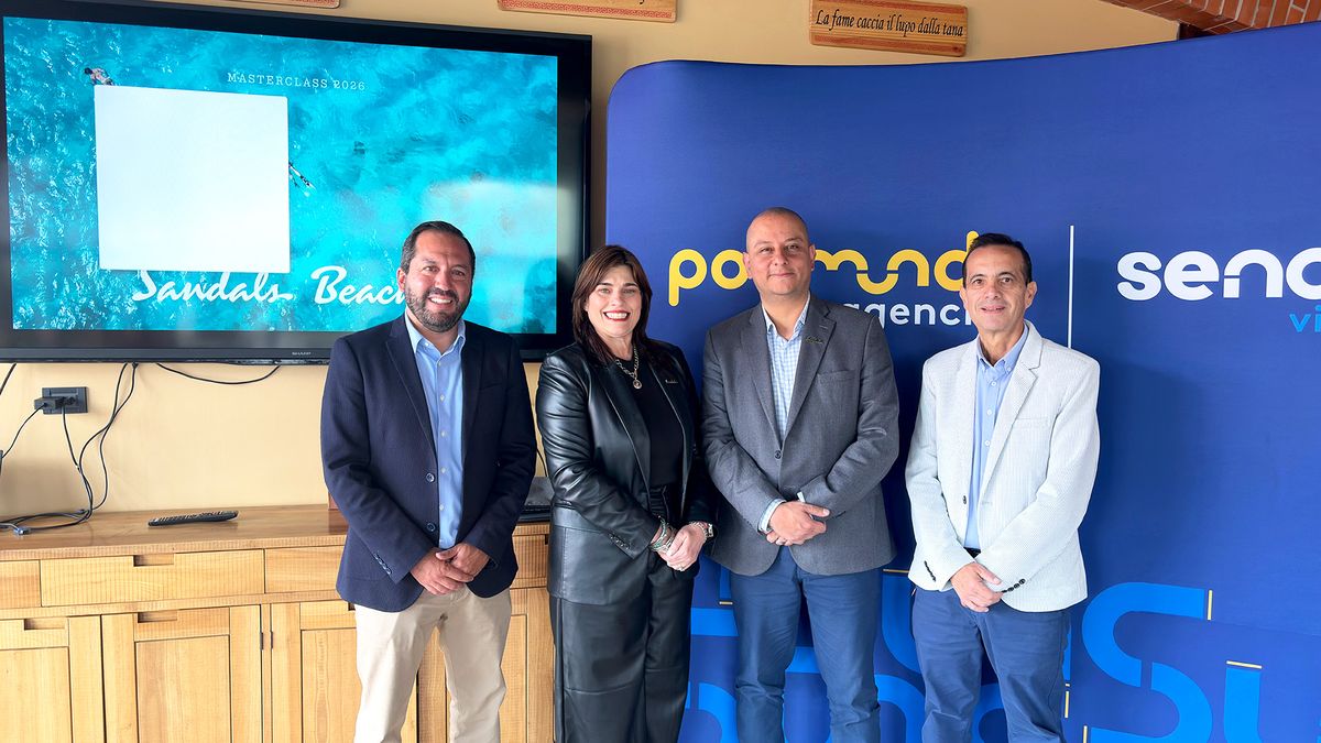 Diego Padula, CEO de Polimundo; Arlenes García, gerente de Ventas y Marketing Latinoamérica de Sandals & Beaches Resorts; José Armando Rojas, director en Colombia y Ecuador; y Patricio Cattán, jefe de Agencias de Polimundo.&nbsp;