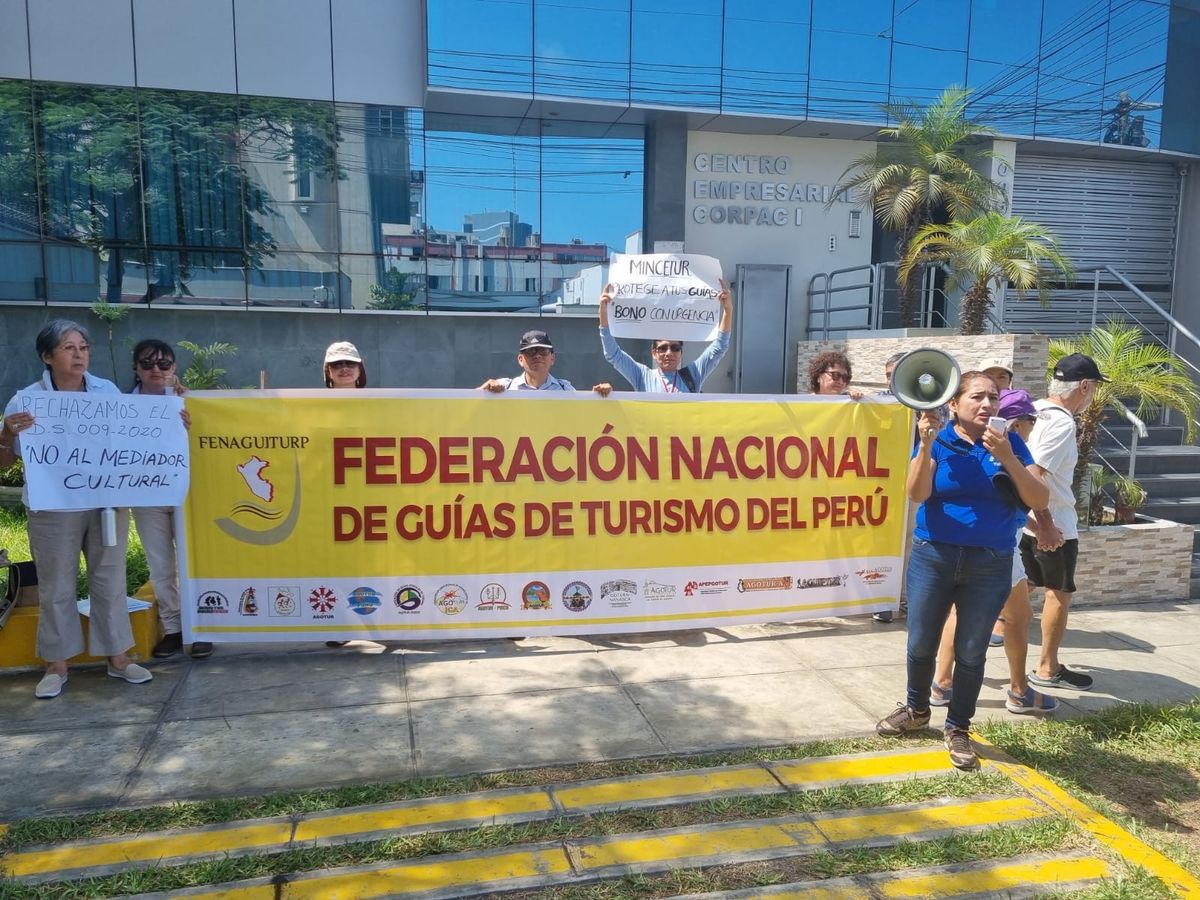 Los guías de turismo se han movilizado por mejores condiciones para su actividad. - Ladevi Medios y Soluciones Los guías de turismo se han movilizado por mejores condiciones para su actividad.