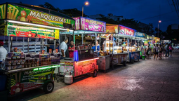 Déjate sorprender por las opciones de street food que ofrece Cancún.