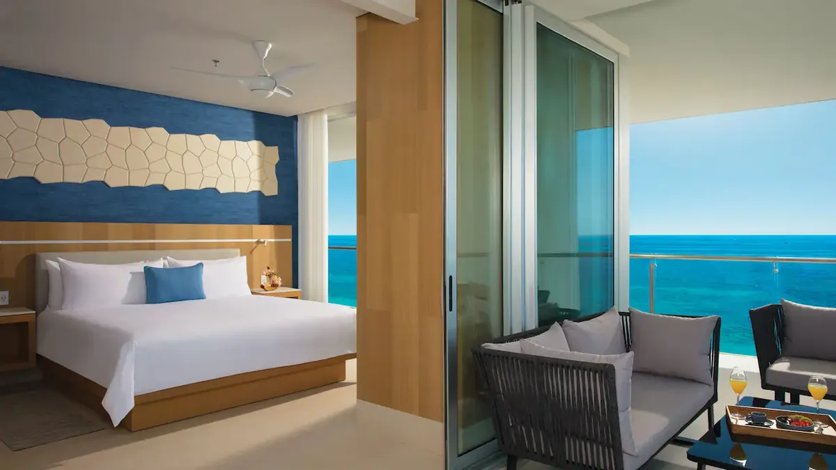 Durante el Tianguis Hyatt promocionó Dreams Vista Cancún; un refinado complejo turístico todo incluido para toda la familia.