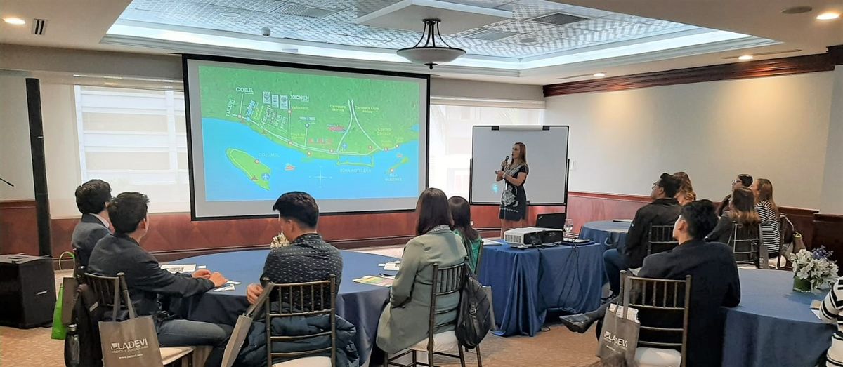 En esta ocasión Grupo Xcaret realizó un taller para impulsar las ventas de sus productos. 