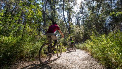 Verano 2025: 5 planes de aventura baratos para hacer en Bariloche