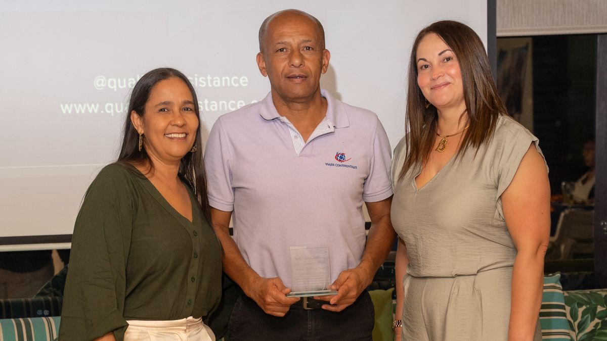 Diana Escobar Luna de Qualitas Assistance Cali; Orlando Perdomo Viajes Continentales Cali; y Rocío Rodríguez, directora comercial de Qualitas Assistance Colombia.