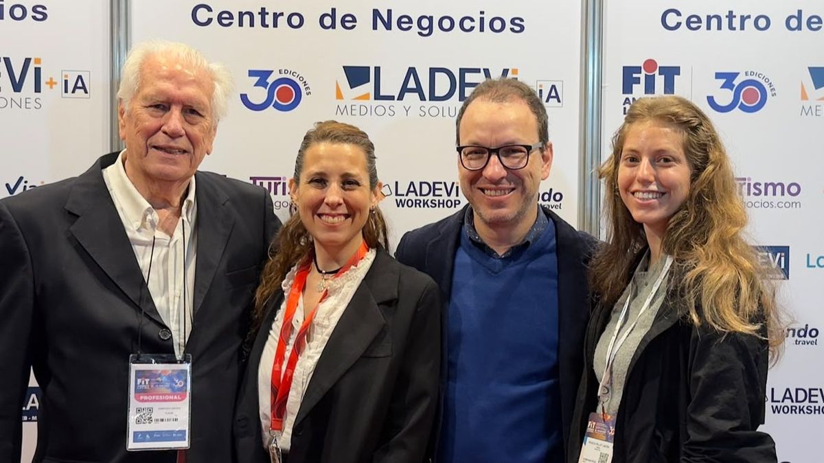 Turar: Ambrosio Mayer, Maytena Urquia Connell, Fernando Nariccio, y Micaela Pellet Lastra.