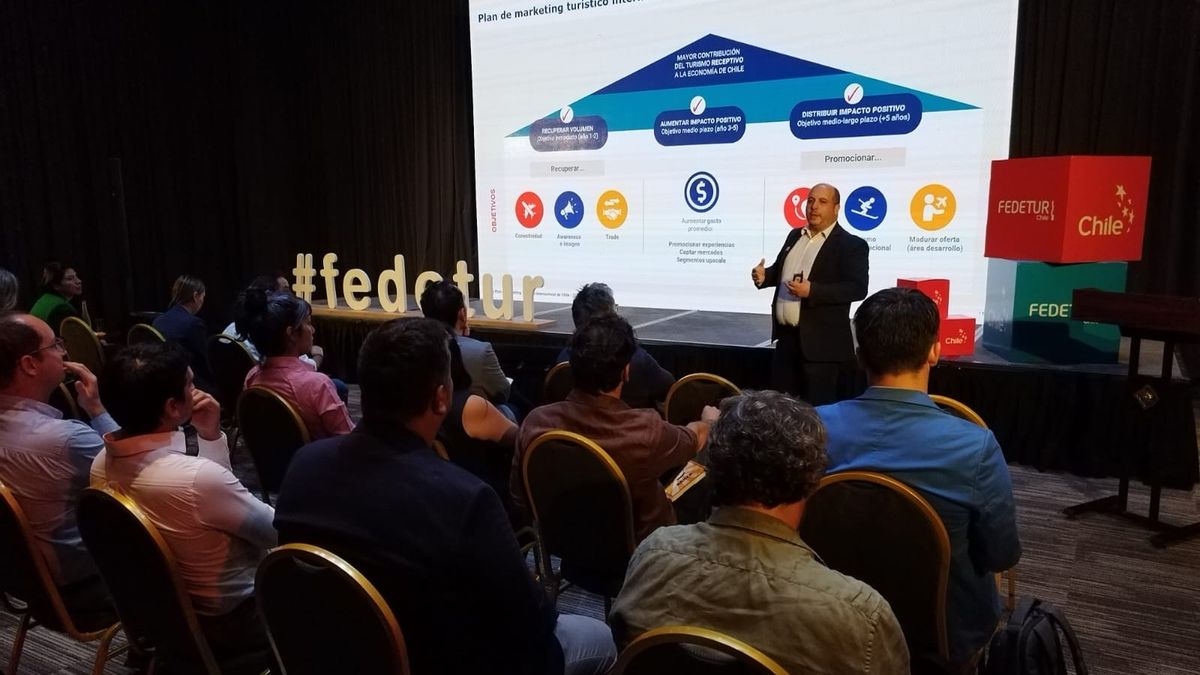 El director nacional de Sernatur, Cristóbal Benítez, fue parte del evento de Fedetur. - Ladevi Medios y Soluciones El director nacional de Sernatur, Cristóbal Benítez, fue parte del evento de Fedetur.