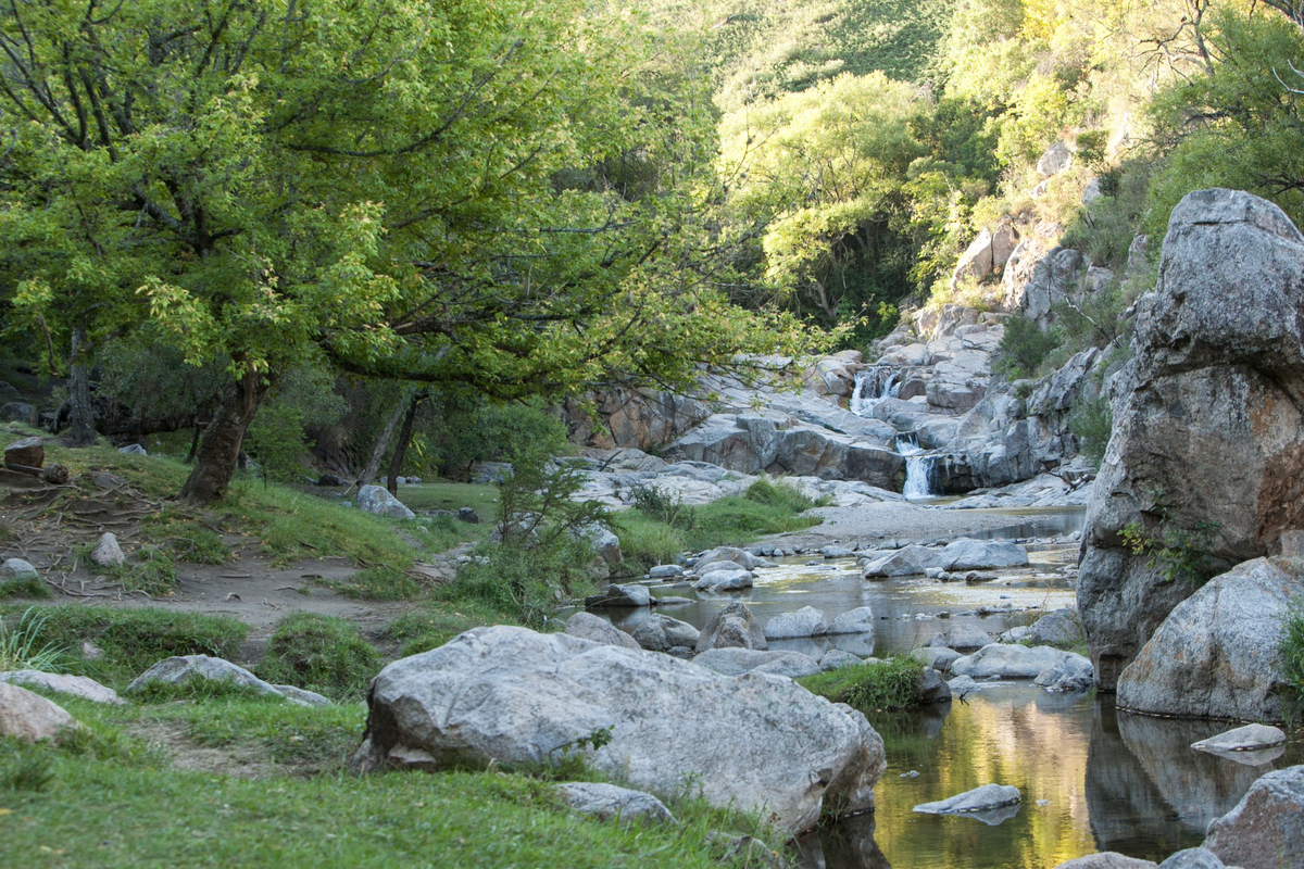 Ascochinga cuenta con sierra, río y balnearios para disfrutar de la temporada de verano 2023.