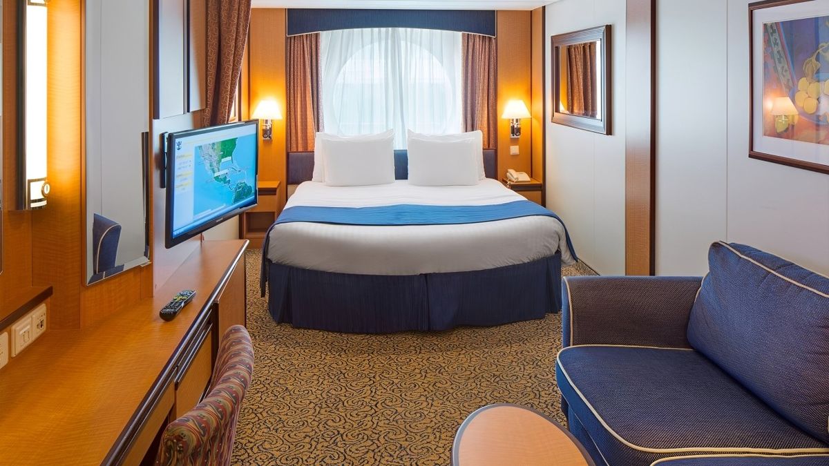 Serenade of the Seas cuenta con Cabinas Ocean View con ventanales panorámicos que llenan de luz y vistas al Caribe cada amanecer.