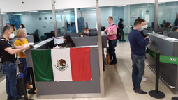 Debido al requerimiento de visa para viajeros de Brasil, Venezuela&nbsp;y Perú, la llegada de turistas a México registró una caída significativa.