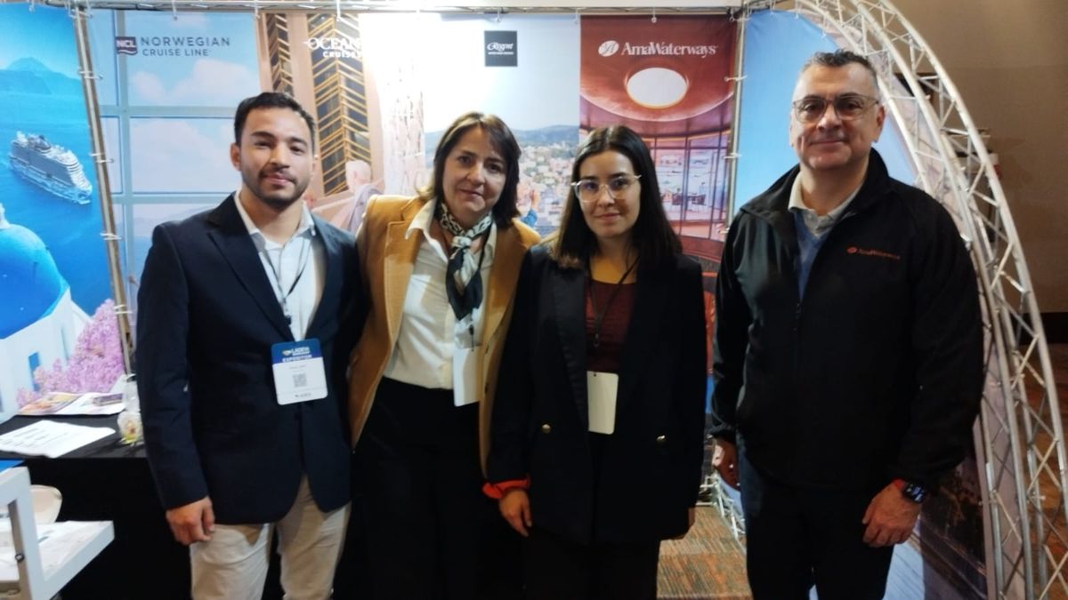 John Rivas, María José Cañas, Cristina Galaz y Francisco Javier Gamio representando a Tempo Reps en el Ladevi Workshop de temporada baja 2026 para compartir las novedades en cruceros de cara a próxima temporada en el mercado chileno.
