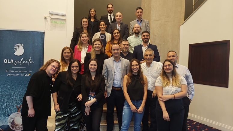 El equipo de Ola junto a los partners que participaron en las sesiones de capacitación a los agentes de viajes.