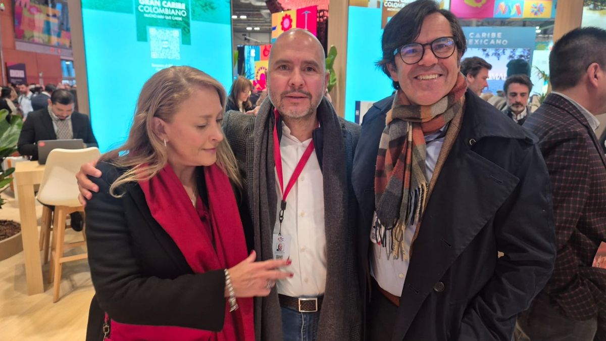 Sonia Triana, directora de CIC Travel Chile junto a Mauricio Osuna, director ejecutivo y Andrés Rincón, CEO de la compañía. 