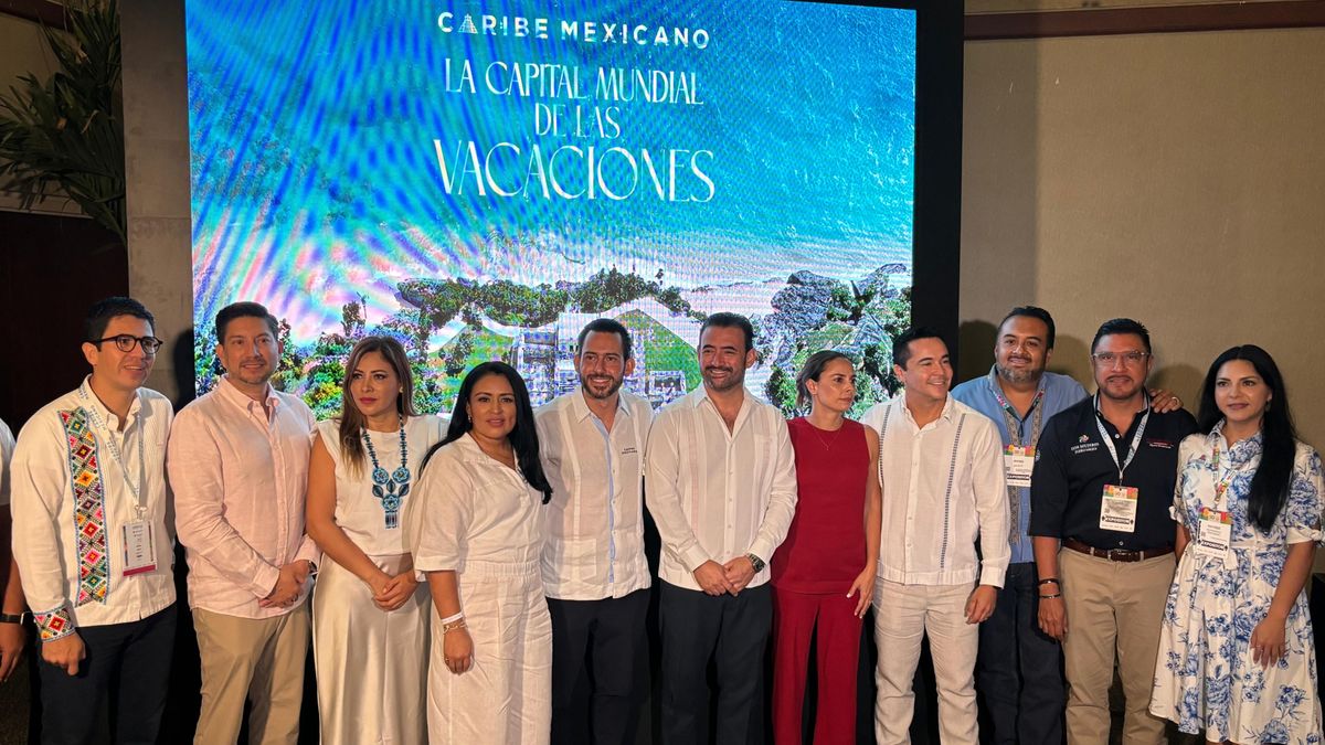 Representantes del Caribe Mexicano en el desayuno, a cargo del destino, en Tianguis Turístico 2026.