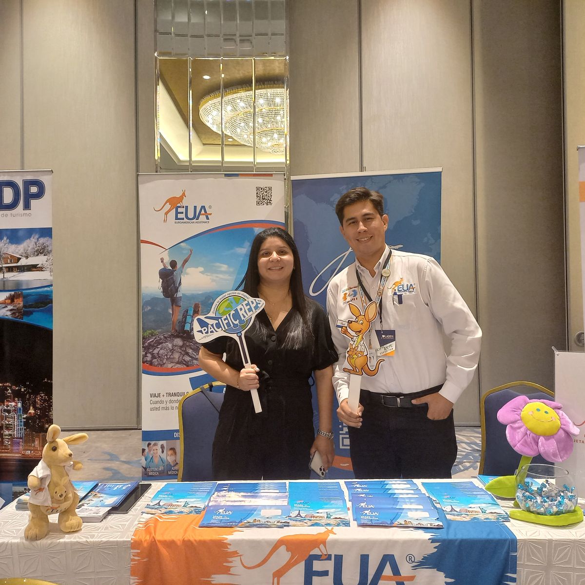 Equipo comercial Pacific Reps, incluida Juliana Barberán. - Ladevi Medios y Soluciones Equipo comercial Pacific Reps, incluida Juliana Barberán.