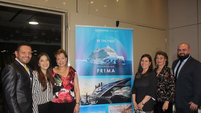 Cóctel de Mundial de Cruceros y Norwegian Cruise Line.