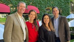 Universal Destinations & Experiences: Eric Marshall, senior VP; Juliana Pisani, directora de Marketing para Latinoamérica; Gabriela Cavalheiro, senior Business Development Director para Latinoamérica; y Marcos Barros, VP de Marketing y Ventas para Latinoamérica.&nbsp;