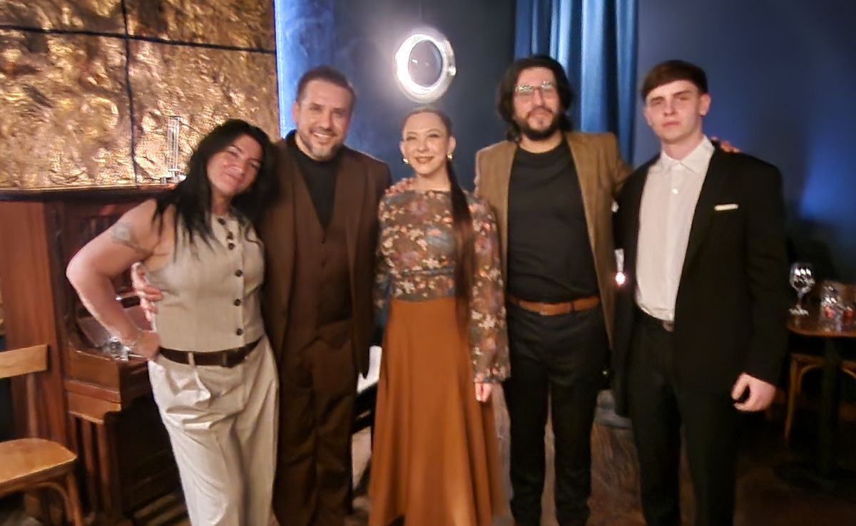 El elenco artístico de Secreto Tango Society.