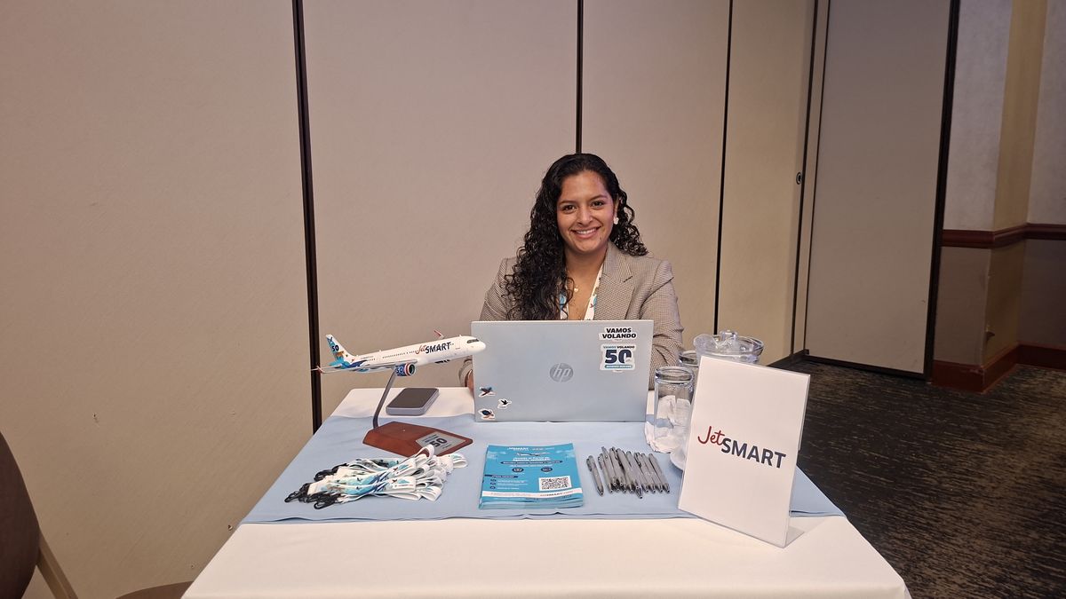 Shaony Revolledo, Jefa de ventas de JetSmart. Shaony Revolledo, Jefa de ventas de JetSmart.