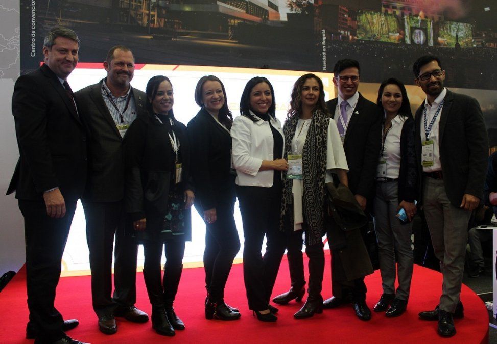 Representantes del IDT, aeropuerto El Dorado y diferentes gremios de la industria.