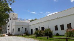 En medio de los cerros de Purmamarca, El Manatial del Silencio despliega su majestuosidad. (Créditos:&nbsp;Cinthia García Prato)