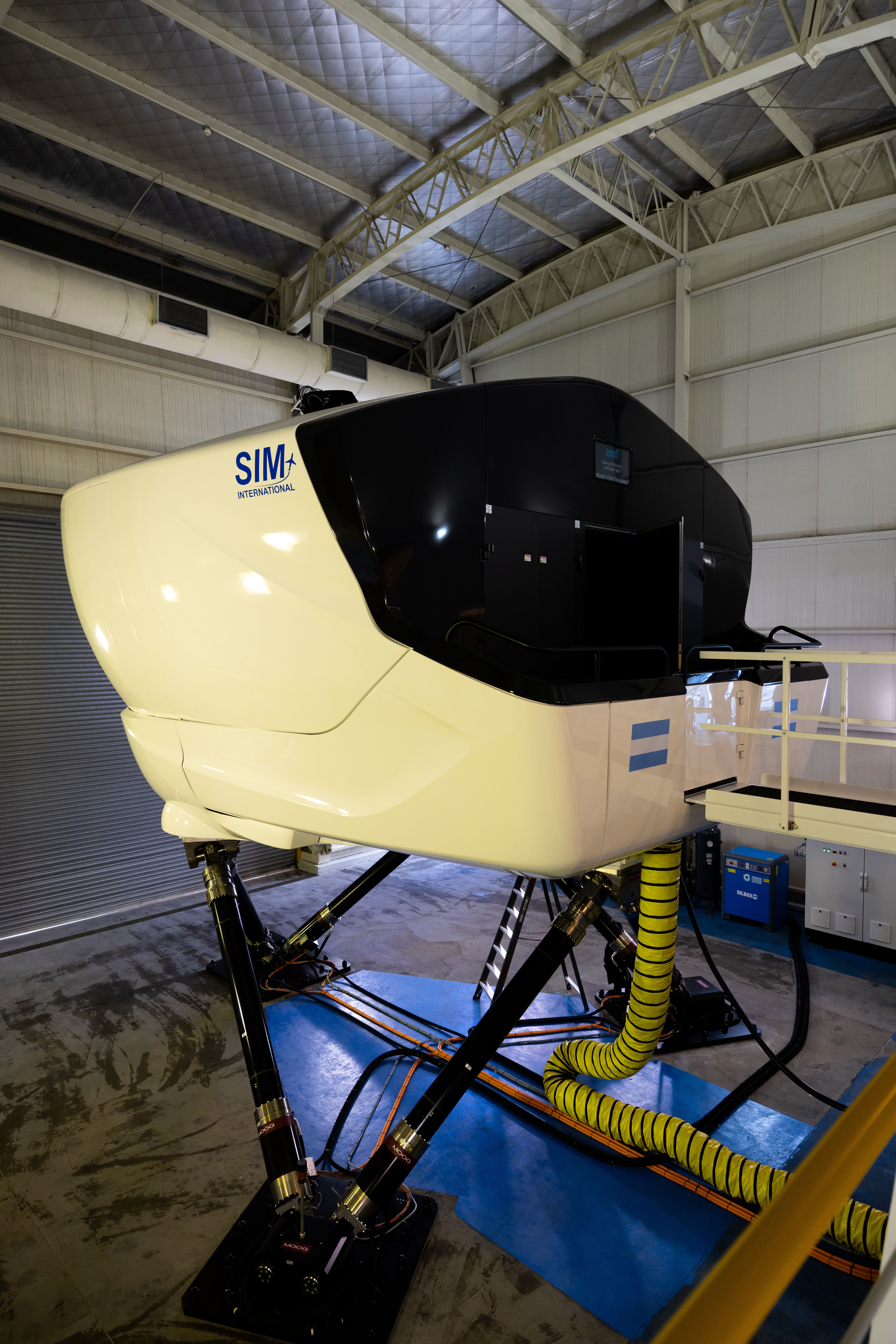 Aerolíneas Argentinas: acuerdo de leasing por 10 años de un costo total de US$ 15 millones pagaderos en 120 cuotas mensuales.