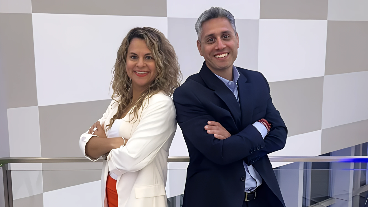 Coris: Silvana Carbonell, gerenta comercial del Interior, y Leandro Cardozo, gerente comercial para el AMBA.&nbsp;