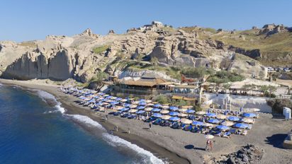 Royal Caribbean inauguró el Royal Beach Club Santorini