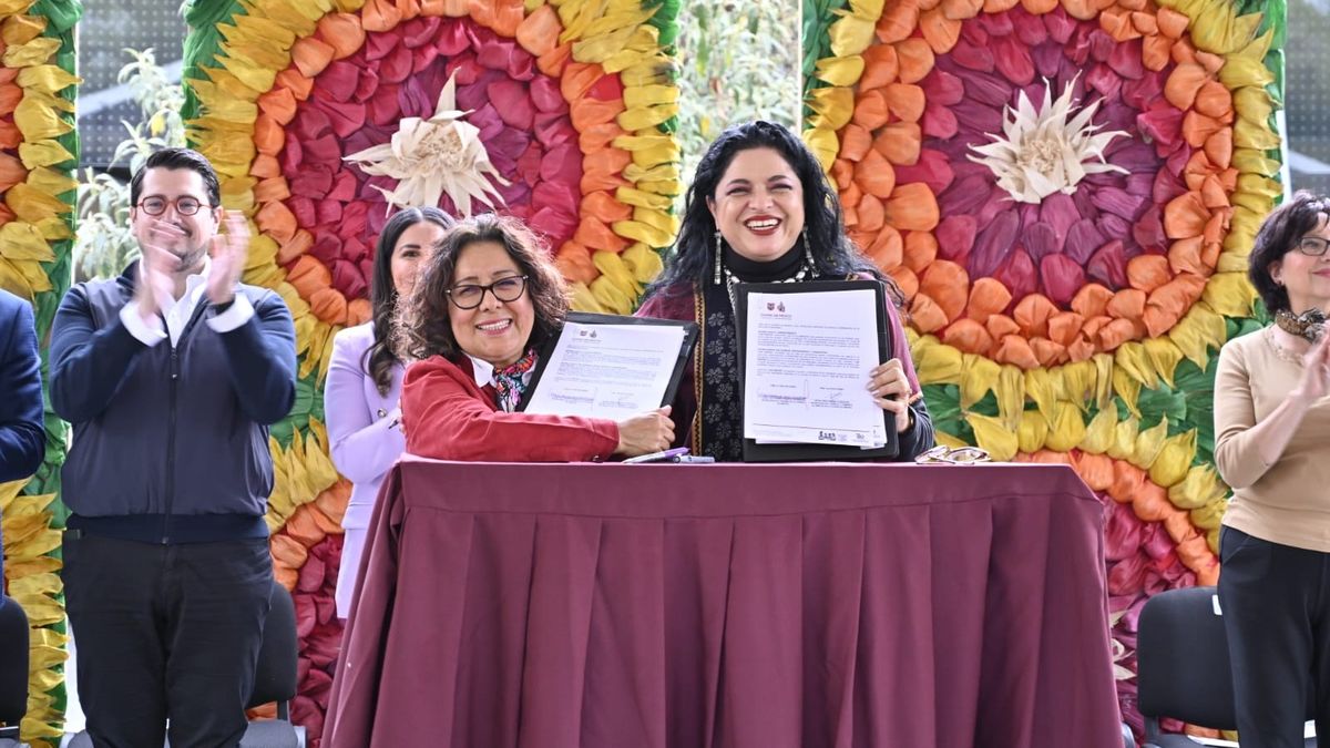 La titular de Sectur CDMX, Alejandra Frausto Guerrero, firmó un convenio para la creación de un programa de capacitación para guías de turismo.