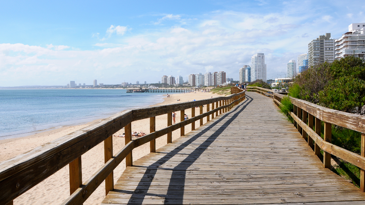 Punta del Este es un destino top para pasar tus vacaciones de verano.