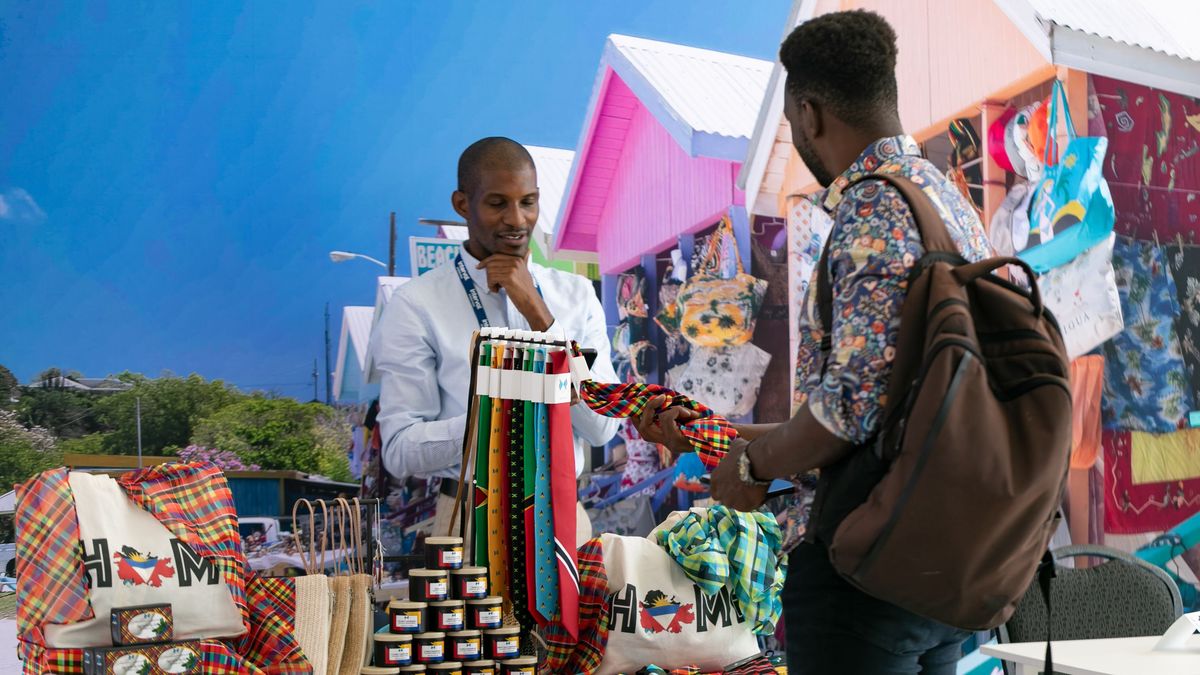 Caribbean Travel Marketplace incluyó una Linkages Showcase donde reunió a socios de los sectores agrícola, manufacturero, artístico, de entretenimiento y turístico.