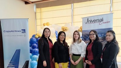 Parte del equipo Universal de Viajes, incluida Patricia Cevallos; Catherine Arellano (Copa Airlines) y; Érika Knohr (Crusalia).&nbsp;