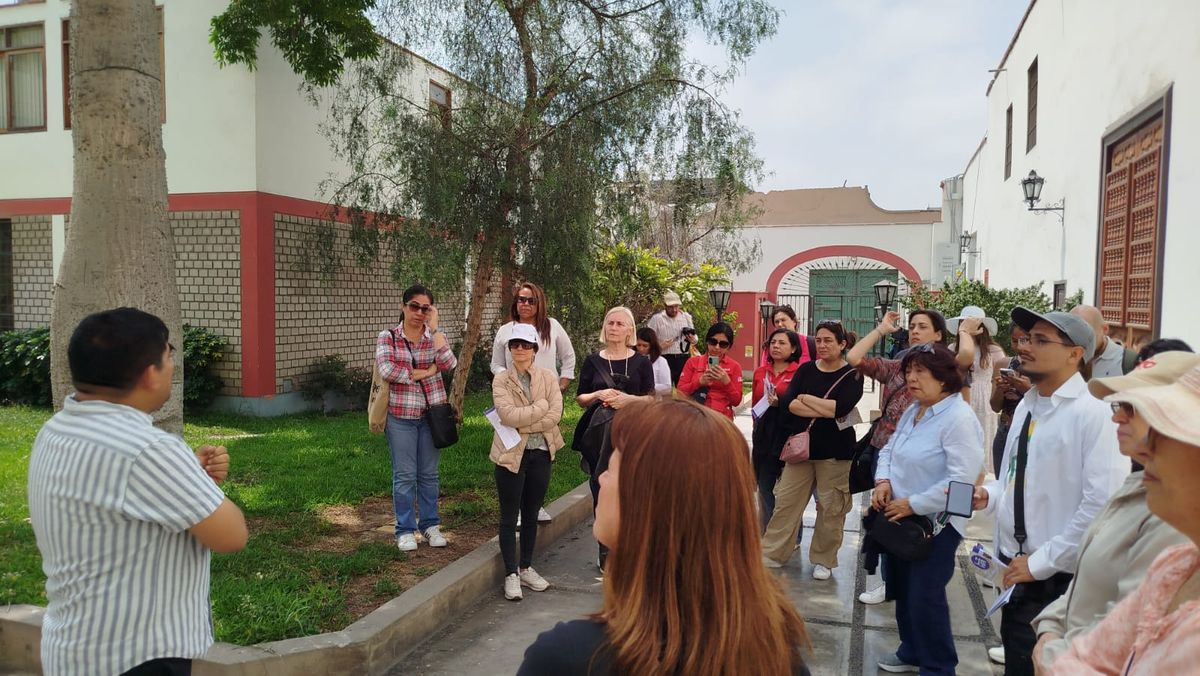 Inici&oacute; el recorrido del convento La Buena Muerte.