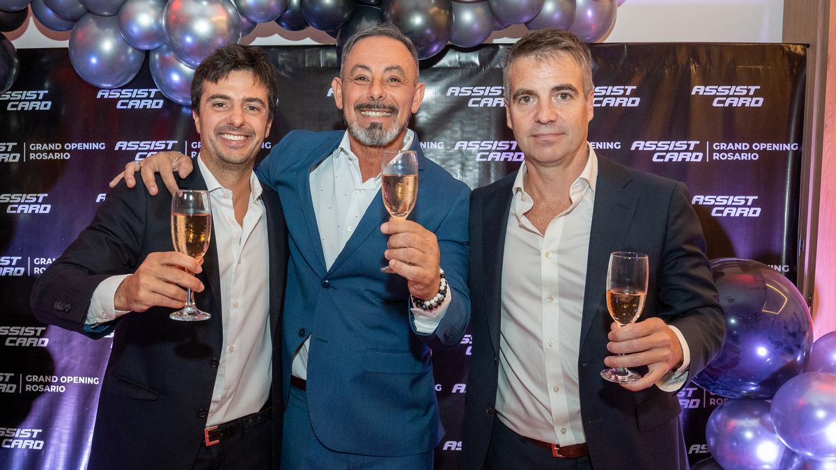 Los ejecutivos que encabezaron el evento de Assist Card: Sebastián Bras Harriott, Gustavo Bergaglio y Carlos Stefani.