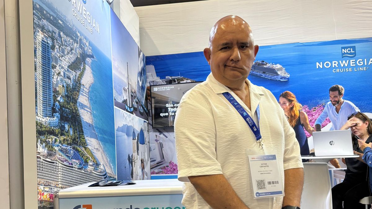 Victor Cervantes de Mundo Cruceros y VIajes en IBTM 2025.