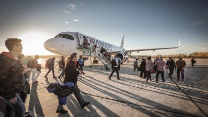 La aerolínea anunció esta semana el lanzamiento de su 60° ruta en América Latina, con el inicio de ventas del tramo entre Santiago de Chile y Montevideo, y se convirtió además, en la primera low cost de Sudamérica en recibir el premio “Covid-19 Airline Excellence Awards”.