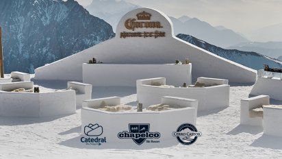 Vacaciones de invierno: estos bares de hielo ofrecen cerveza gratis