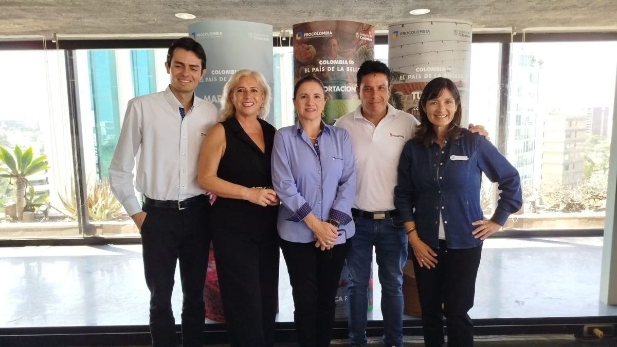 Vacaciónate by Mundo Representaciones capacitó a alrededor de 40 agentes de viajes con el destino Caribe colombiano. - Ladevi Medios y Soluciones Vacaciónate by Mundo Representaciones capacitó a alrededor de 40 agentes de viajes con el destino Caribe colombiano.