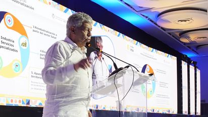 Gobierno invierte en obras turísticas iniciando con la descarbonización de la economía