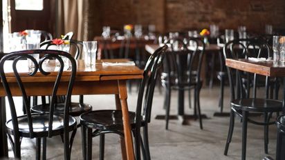 Restaurantes y hoteles empujan la inflación nacional: regiones con mayor presión.