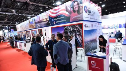 Un sector de pabellón Visit USA presentado en FIT 2025.