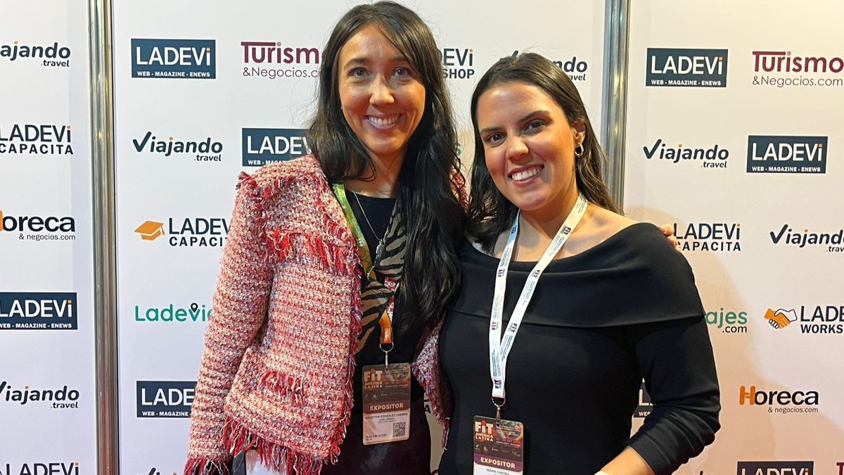 Agustina González de Ladevi junto a Yasmin Castro, PR de B2Live. Agustina González de Ladevi junto a Yasmin Castro, PR de B2Live.