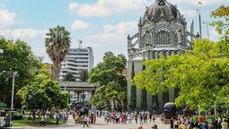 Medellín registró cambios en sus principales indicadores turísticos durante el primer semestre de 2026.